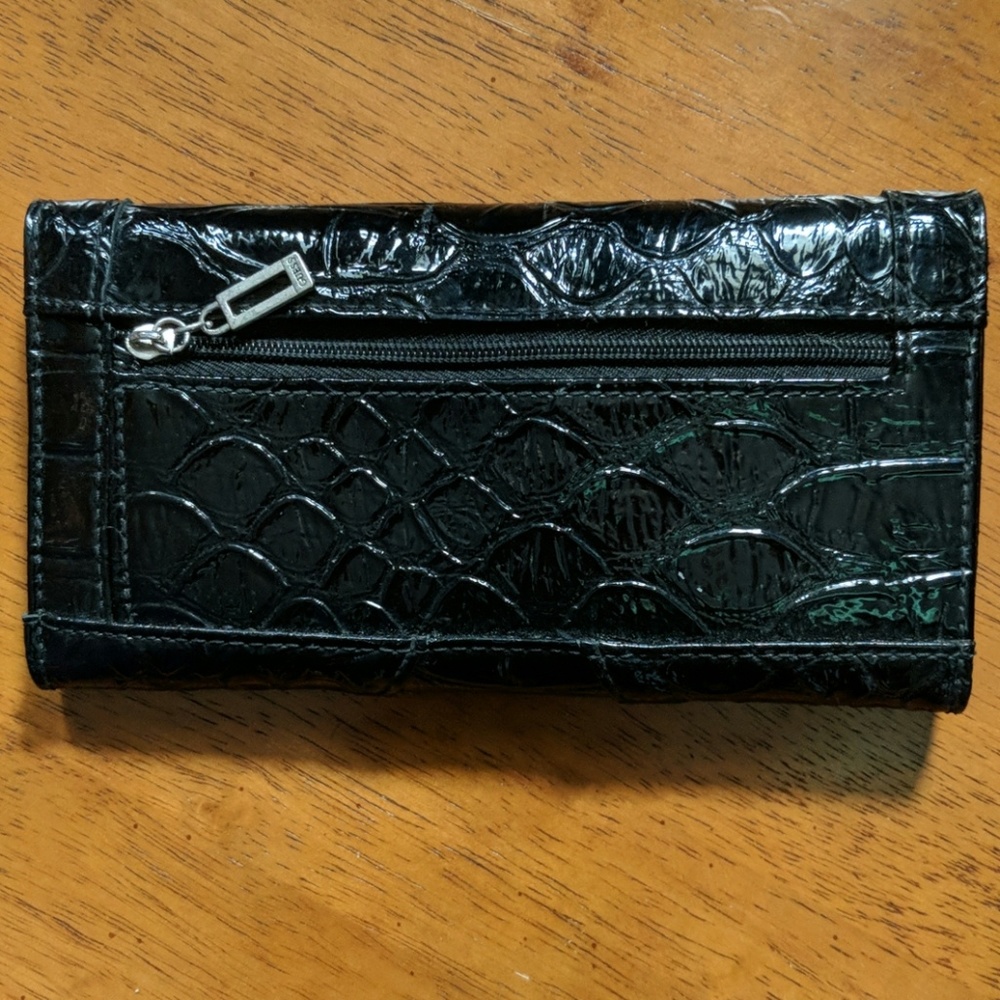 Guess Wallet - Picture 2 of 3